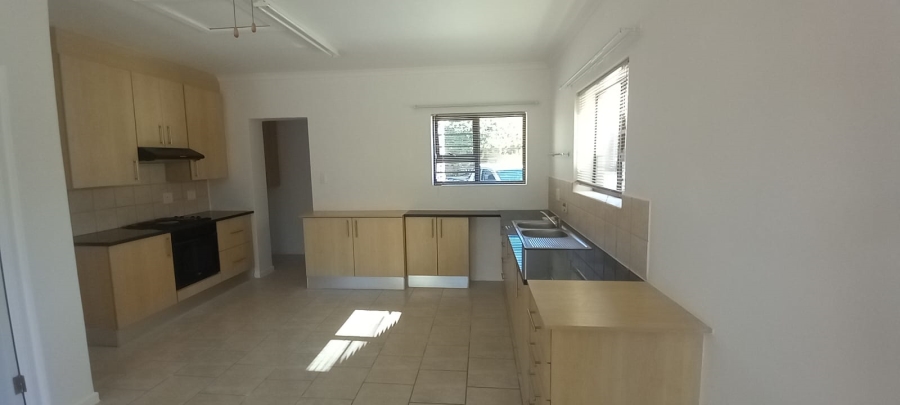 1 Bedroom Property for Sale in Wavecrest Eastern Cape